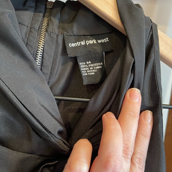 Central Park West SZ M Black Sleeveless Ruffle Top! - Picture 3 of 8